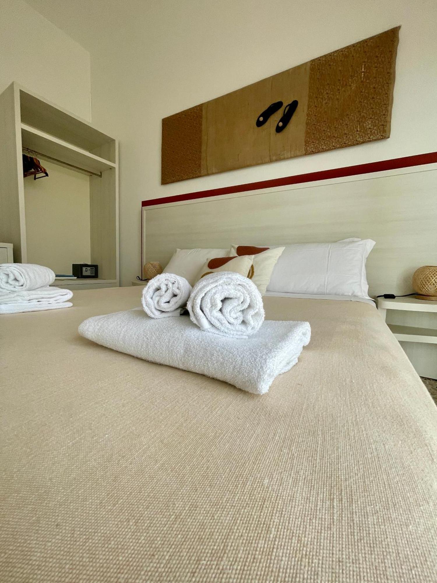 Hotel Maluentu Putzu Idu Dış mekan fotoğraf